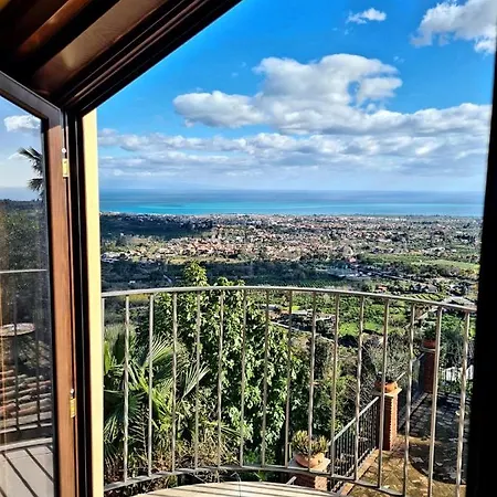 Etna Panoramic With Swimming Pool Villa