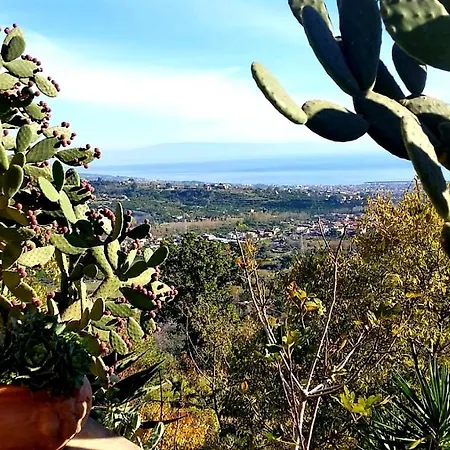 Etna Panoramic With Swimming Pool Villa