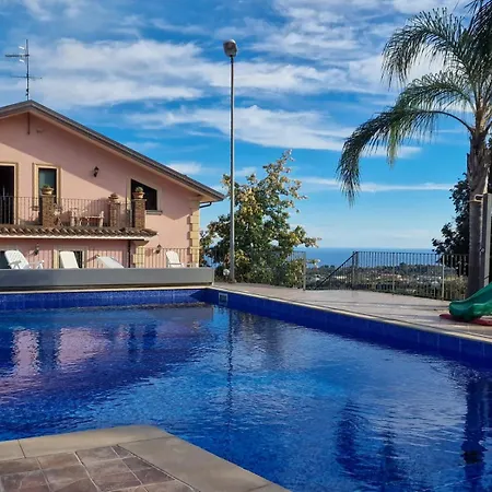 别墅 Etna Panoramic With Swimming Pool